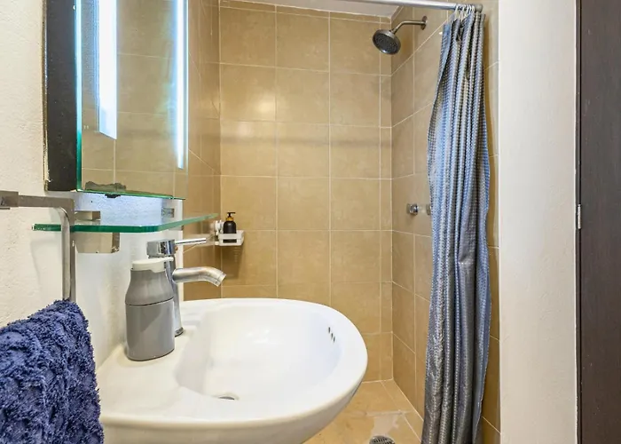 Adam's With High-speed Internet Near Polanco Holiday home