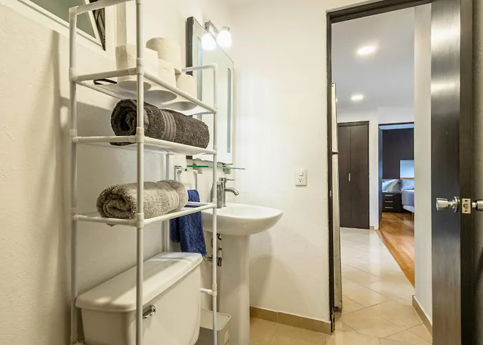 Adam's With High-speed Internet Near Polanco Mexico City
