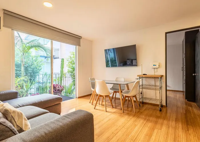 Adam's With High-speed Internet Near Polanco Holiday home